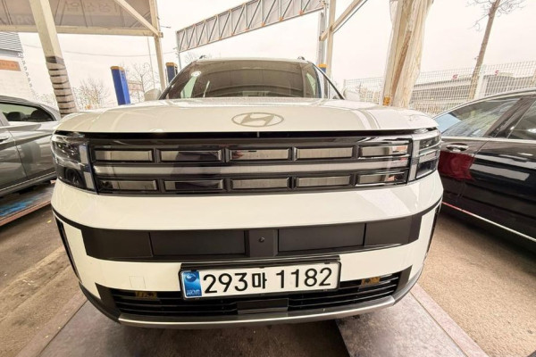 2025 Hyundai Santa Fe с пробегом 7 472 км
