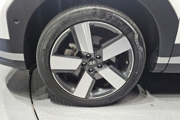 2024 Hyundai Santa Fe с пробегом 14 311 км