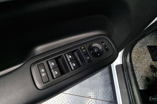 2023 Hyundai Santa Fe с пробегом 18 641 км