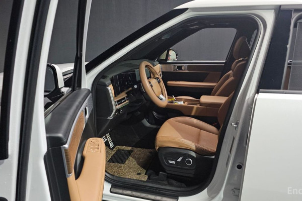 2024 Hyundai Santa Fe с пробегом 14 311 км