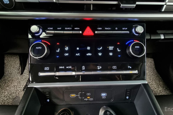 2023 Hyundai Santa Fe с пробегом 18 641 км