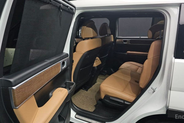 2024 Hyundai Santa Fe с пробегом 14 311 км