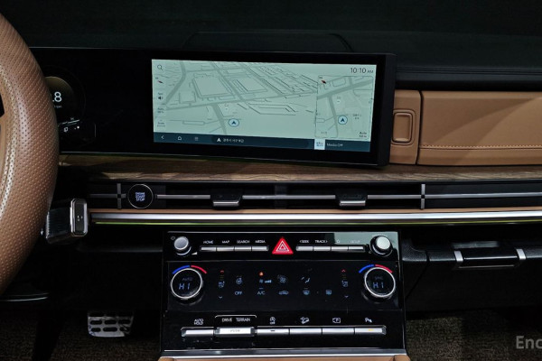 2024 Hyundai Santa Fe с пробегом 14 311 км