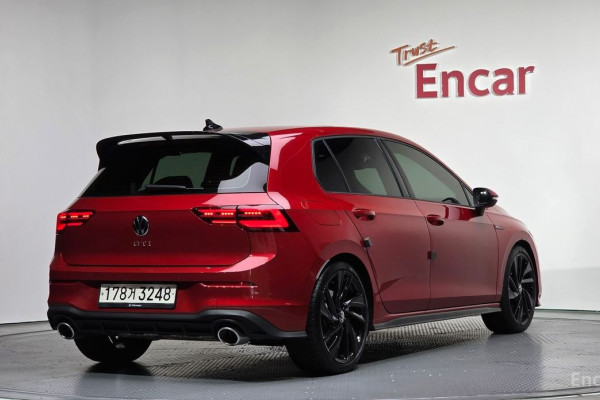 2022 Volkswagen Golf с пробегом 40 143 км