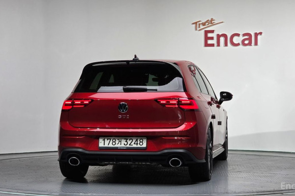 2022 Volkswagen Golf с пробегом 40 143 км