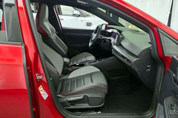 2022 Volkswagen Golf с пробегом 40 143 км