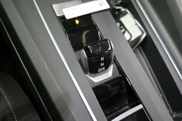 2022 Volkswagen Golf с пробегом 63 454 км