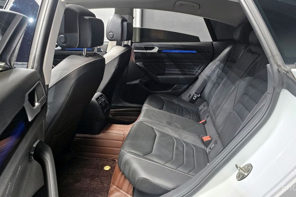 2022 Volkswagen Arteon с пробегом 72 043 км