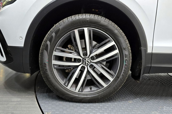 2022 Volkswagen Tiguan с пробегом 49 702 км