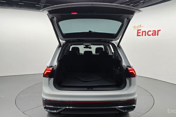 2022 Volkswagen Tiguan с пробегом 49 702 км