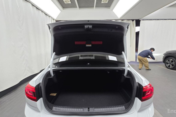 2021 Volkswagen Passat с пробегом 33 379 км