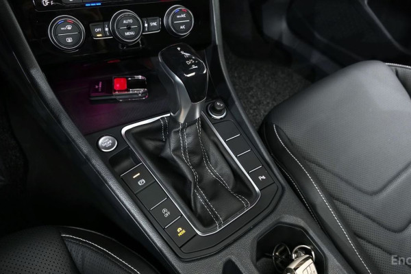 2022 Volkswagen Jetta с пробегом 42 150 км