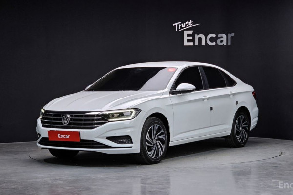 2021 Volkswagen Jetta с пробегом 14 049 км