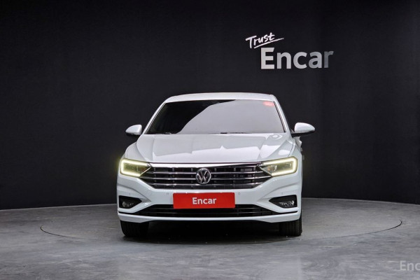2021 Volkswagen Jetta с пробегом 14 049 км