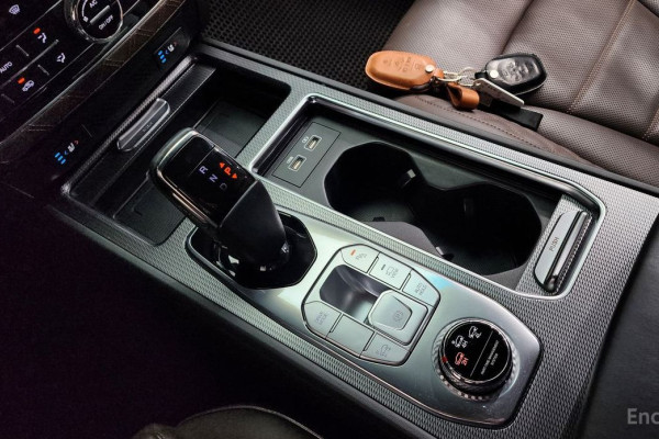 2022 SsangYong Rexton с пробегом 57 940 км