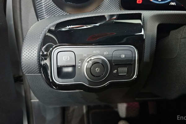 2022 Mercedes-Benz A-Класс с пробегом 114 413 км