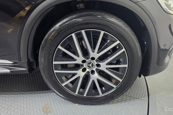 2021 Mercedes-Benz GLC с пробегом 67 578 км