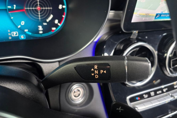 2021 Mercedes-Benz GLC с пробегом 67 578 км