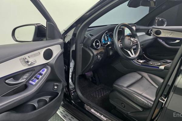 2021 Mercedes-Benz GLC с пробегом 67 578 км
