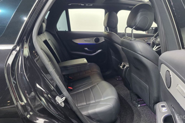 2021 Mercedes-Benz GLC с пробегом 67 578 км