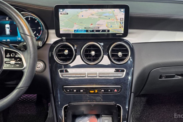 2021 Mercedes-Benz GLC с пробегом 67 578 км