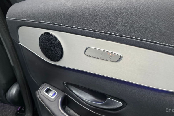 2021 Mercedes-Benz GLC с пробегом 67 578 км