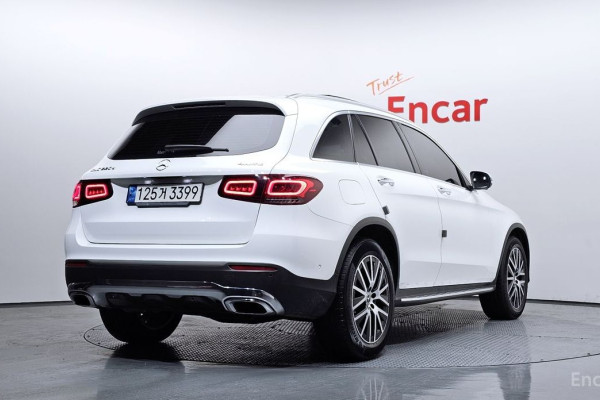 2022 Mercedes-Benz GLC с пробегом 56 991 км