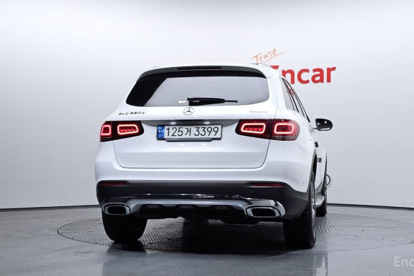 2022 Mercedes-Benz GLC с пробегом 56 991 км