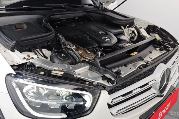 2022 Mercedes-Benz GLC с пробегом 56 991 км