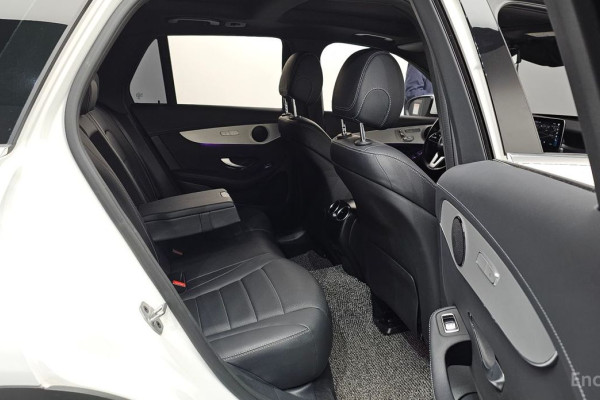 2022 Mercedes-Benz GLC с пробегом 56 991 км