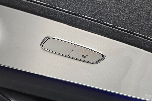 2022 Mercedes-Benz GLC с пробегом 56 991 км