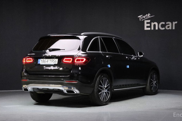 2022 Mercedes-Benz GLC с пробегом 143 017 км