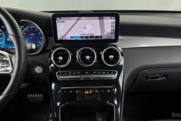 2021 Mercedes-Benz GLC с пробегом 112 565 км