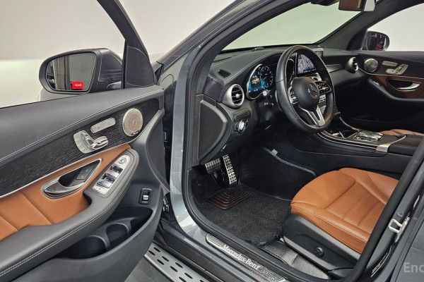 2021 Mercedes-Benz GLC с пробегом 49 330 км