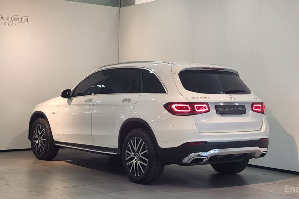 2021 Mercedes-Benz GLC с пробегом 60 770 км