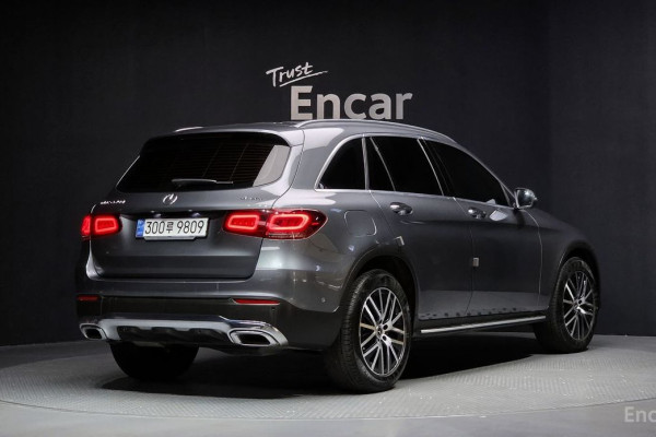 2022 Mercedes-Benz GLC с пробегом 49 284 км