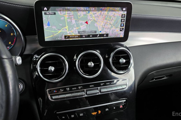 2022 Mercedes-Benz GLC с пробегом 49 284 км