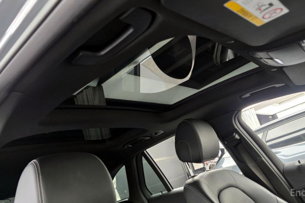 2022 Mercedes-Benz GLC с пробегом 49 284 км