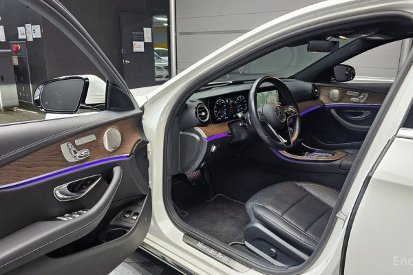 2021 Mercedes-Benz E-Класс с пробегом 40 270 км