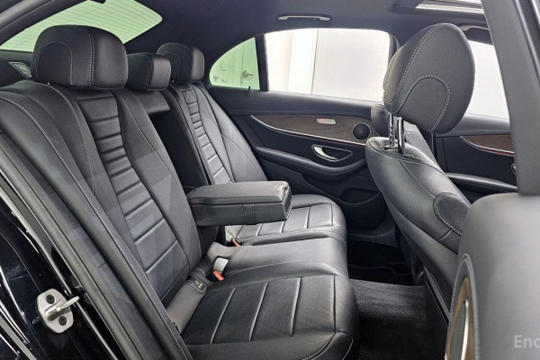 2021 Mercedes-Benz E-Класс с пробегом 41 871 км