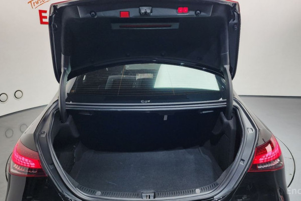 2022 Mercedes-Benz E-Класс с пробегом 46 861 км