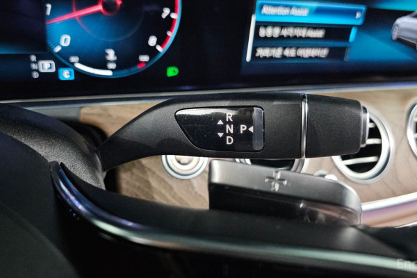 2021 Mercedes-Benz E-Класс с пробегом 46 395 км