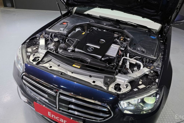 2022 Mercedes-Benz E-Класс с пробегом 51 004 км