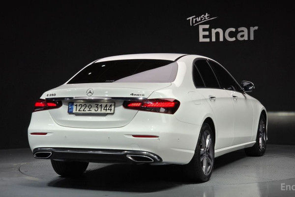 2022 Mercedes-Benz E-Класс с пробегом 68 967 км