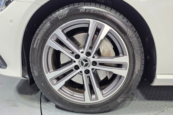 2022 Mercedes-Benz E-Класс с пробегом 68 967 км