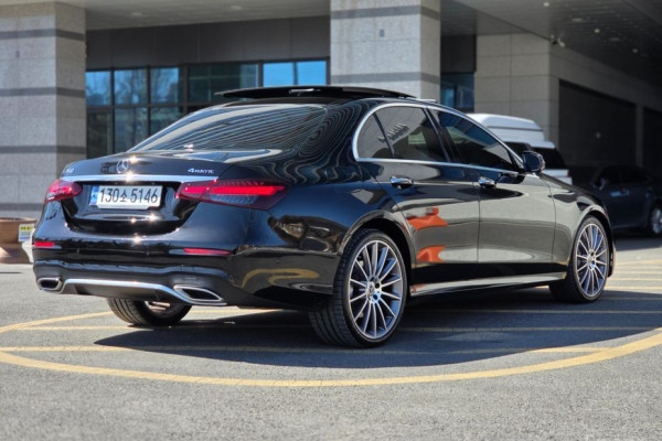 2022 Mercedes-Benz E-Класс с пробегом 69 325 км