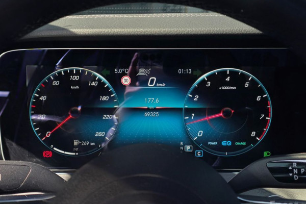 2022 Mercedes-Benz E-Класс с пробегом 69 325 км