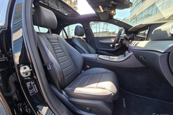 2022 Mercedes-Benz E-Класс с пробегом 69 325 км