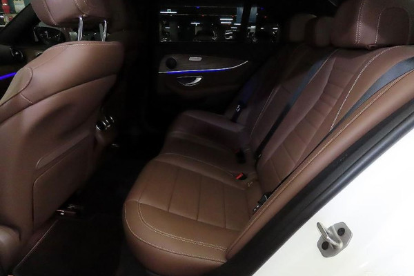 2022 Mercedes-Benz E-Класс с пробегом 61 077 км