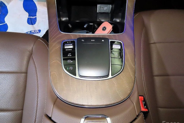 2022 Mercedes-Benz E-Класс с пробегом 61 077 км